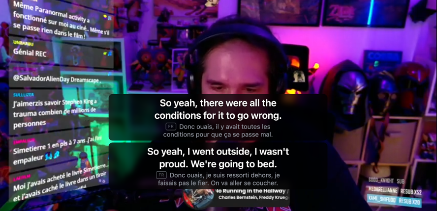 Fransızca konuşmaların yazıya dökülüp İngilizceye çevrildiği altyazıları gösteren canlı Twitch yayını.